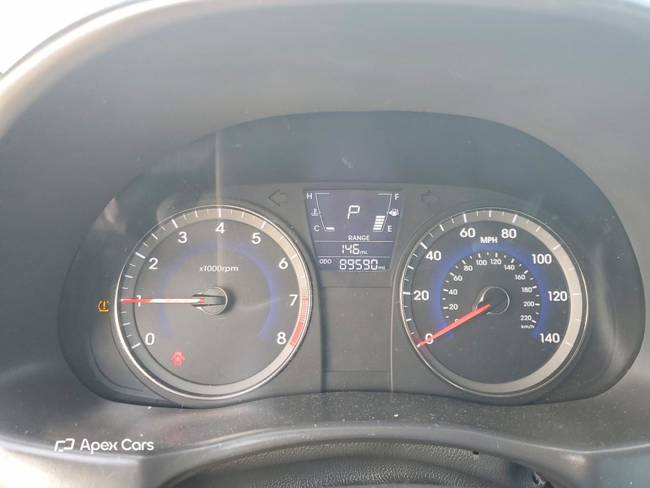 Hyundai Accent 2012