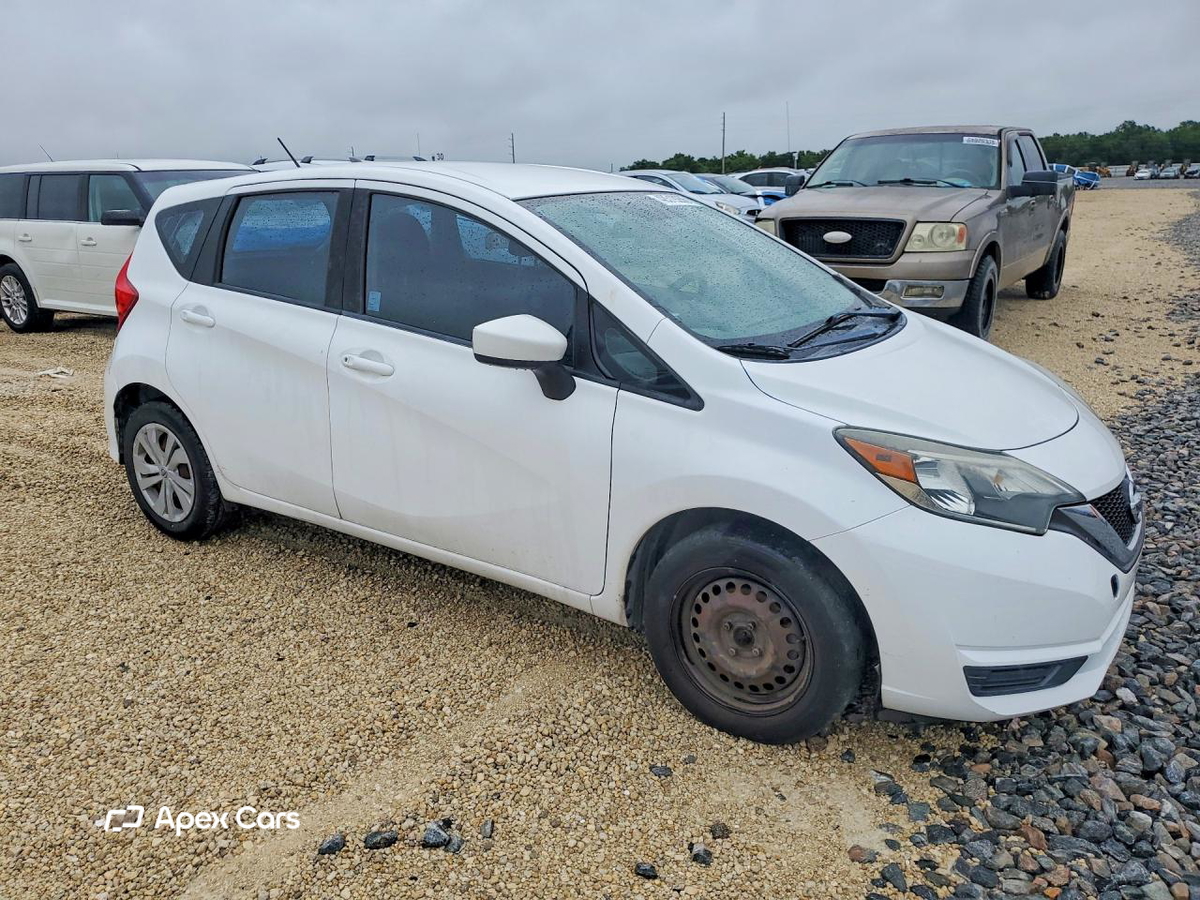 Nissan Versa 2018