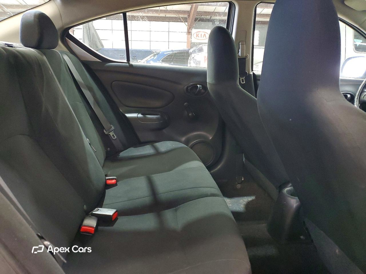 Nissan Versa 2013
