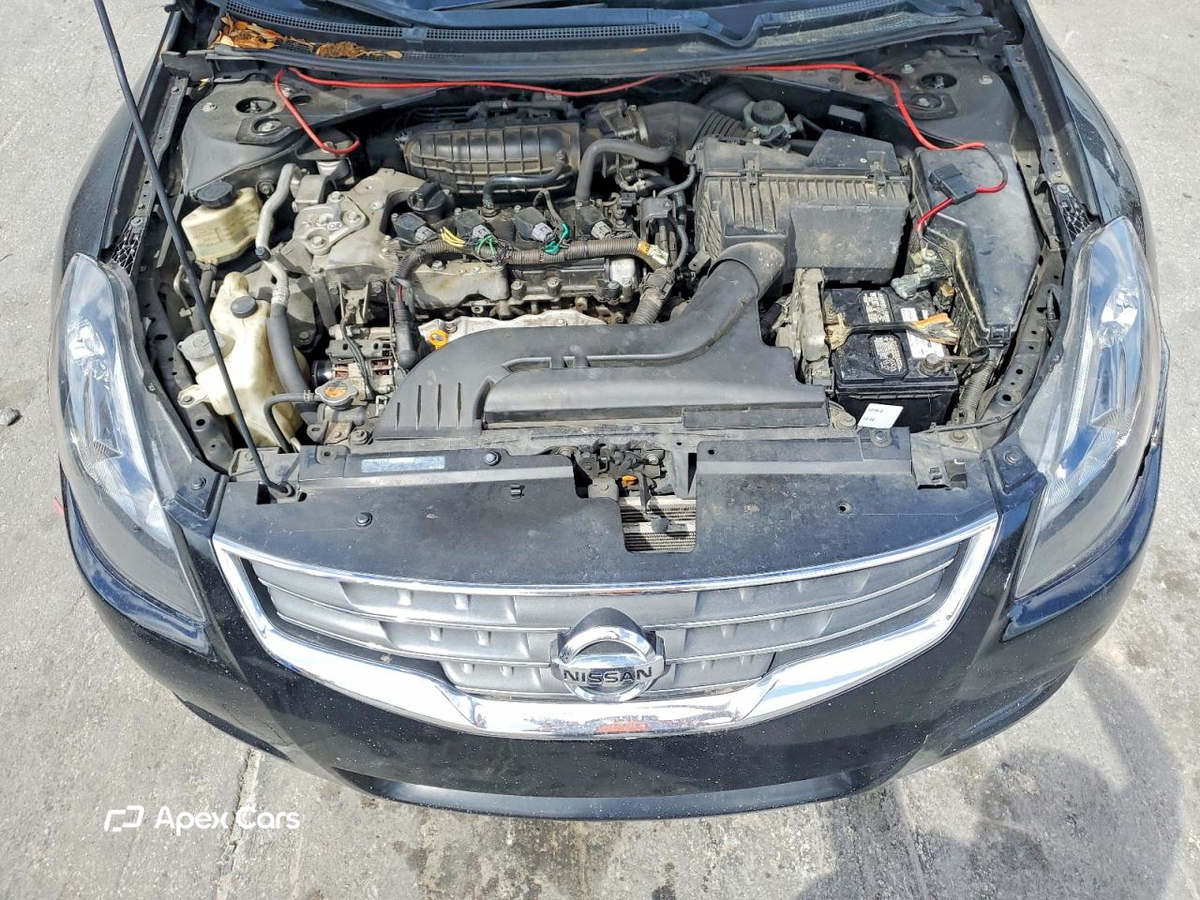Nissan Altima 2012
