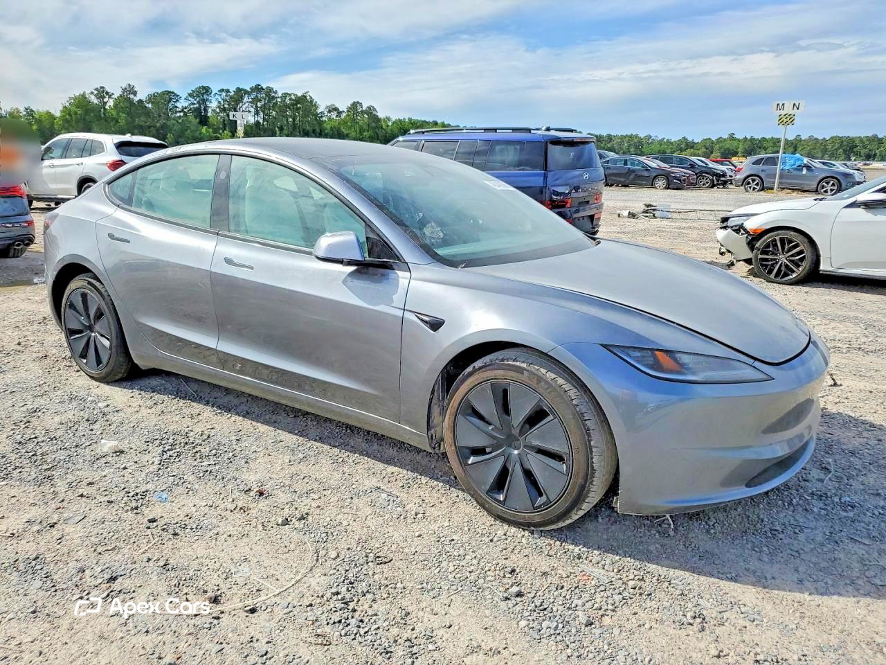 Tesla Model 3 2025