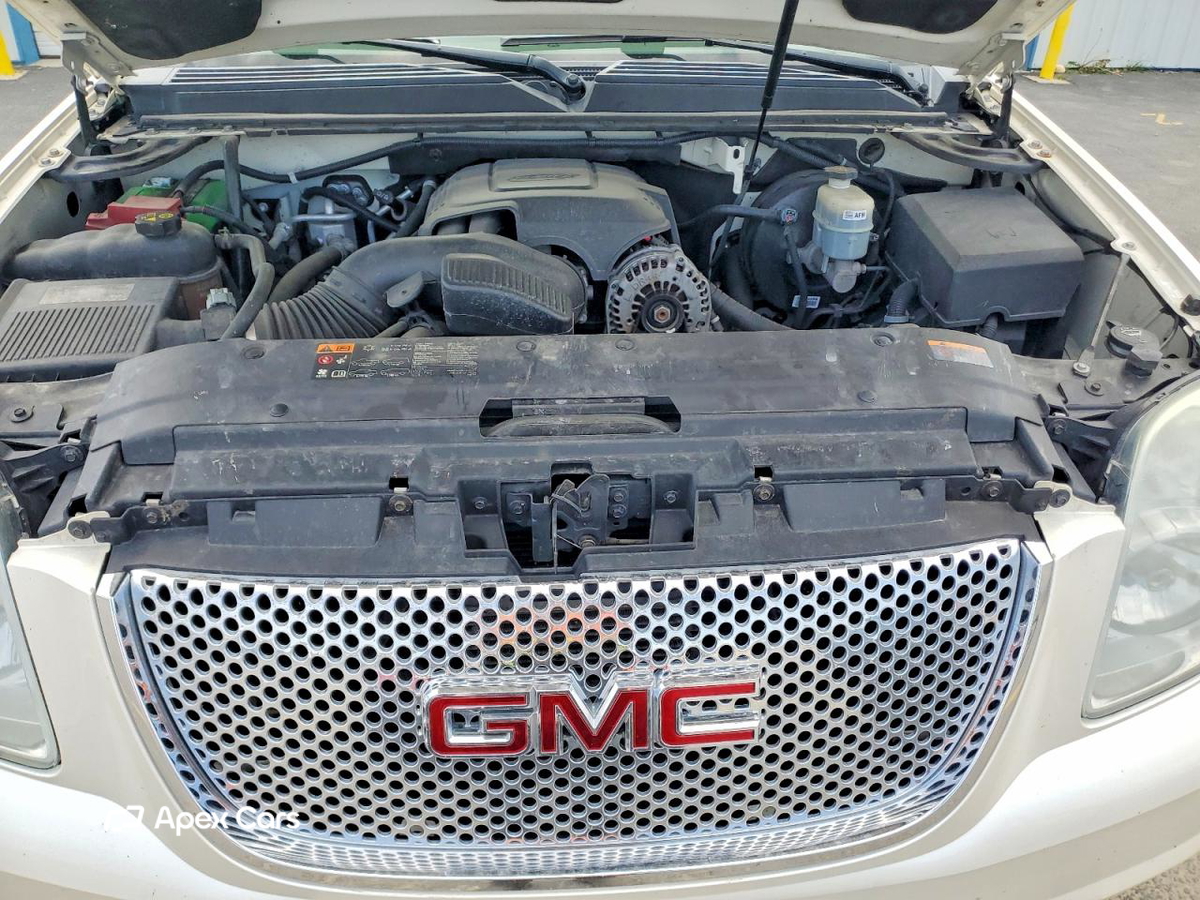 GMC Yukon 2011