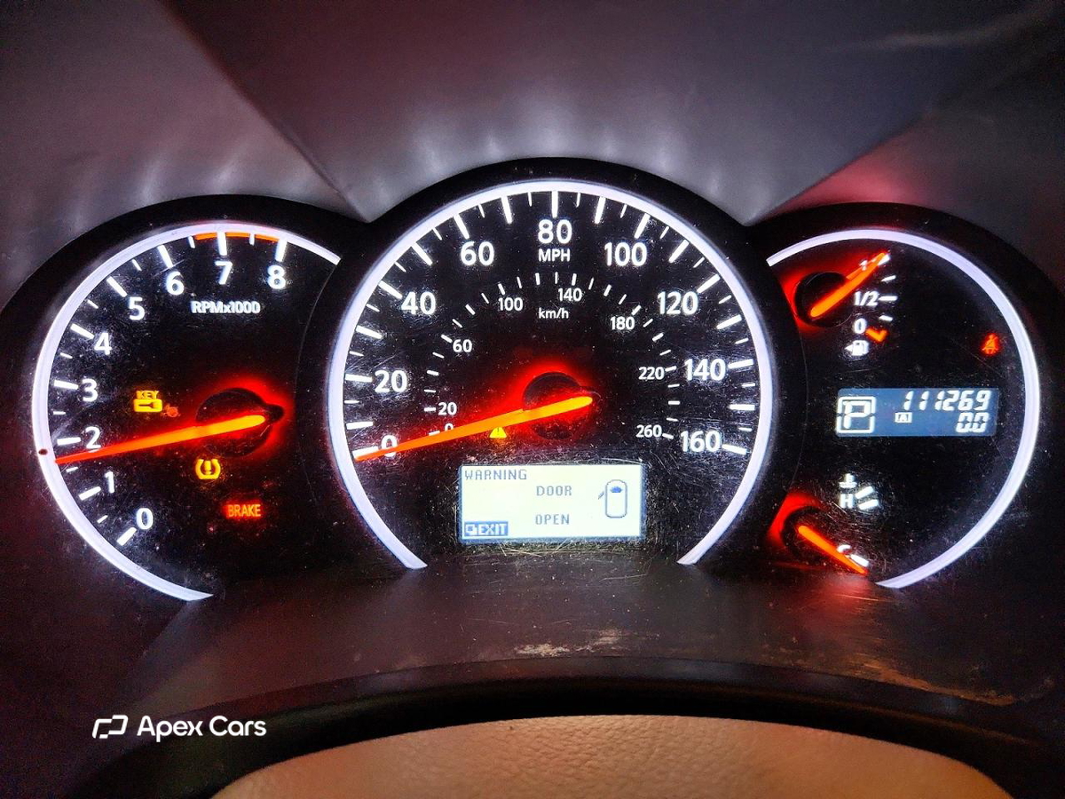 Nissan Quest 2012