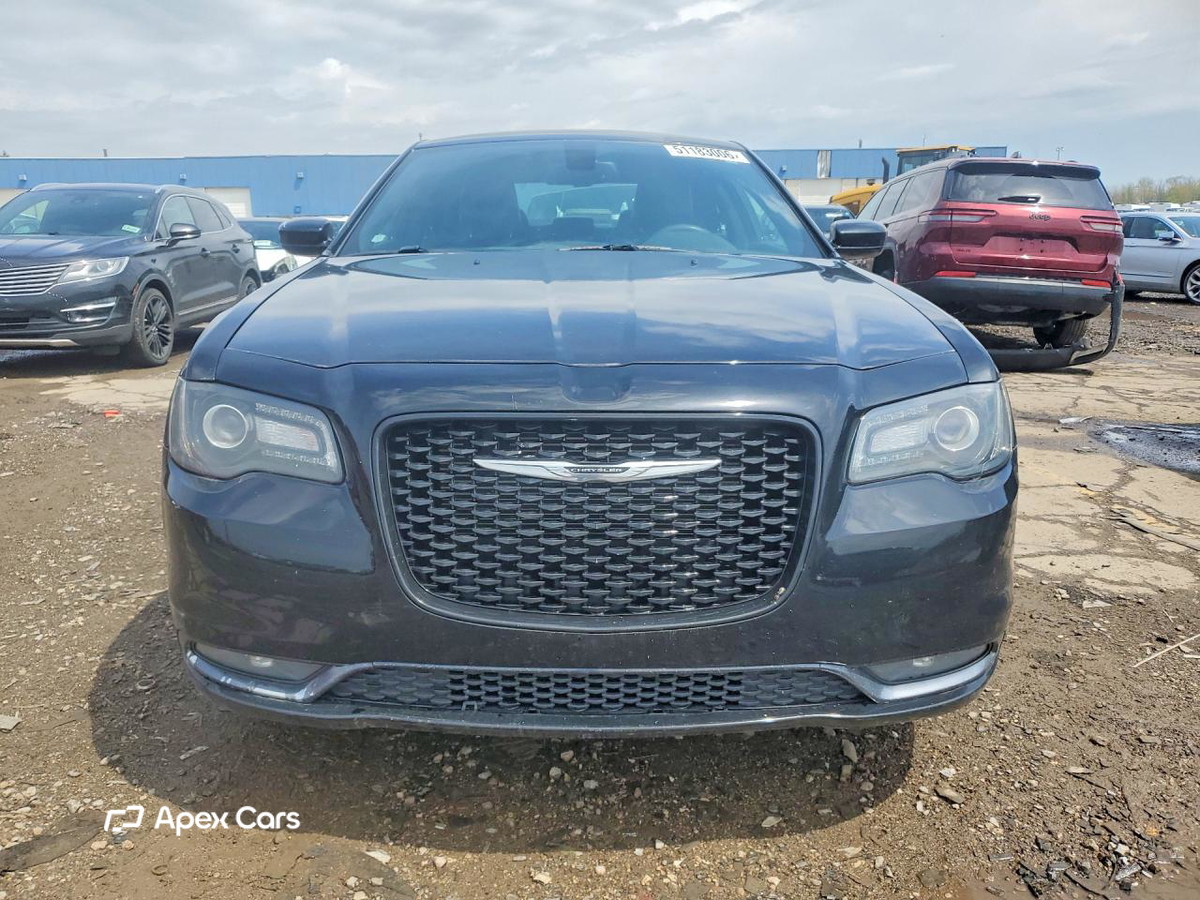Chrysler 300 2016