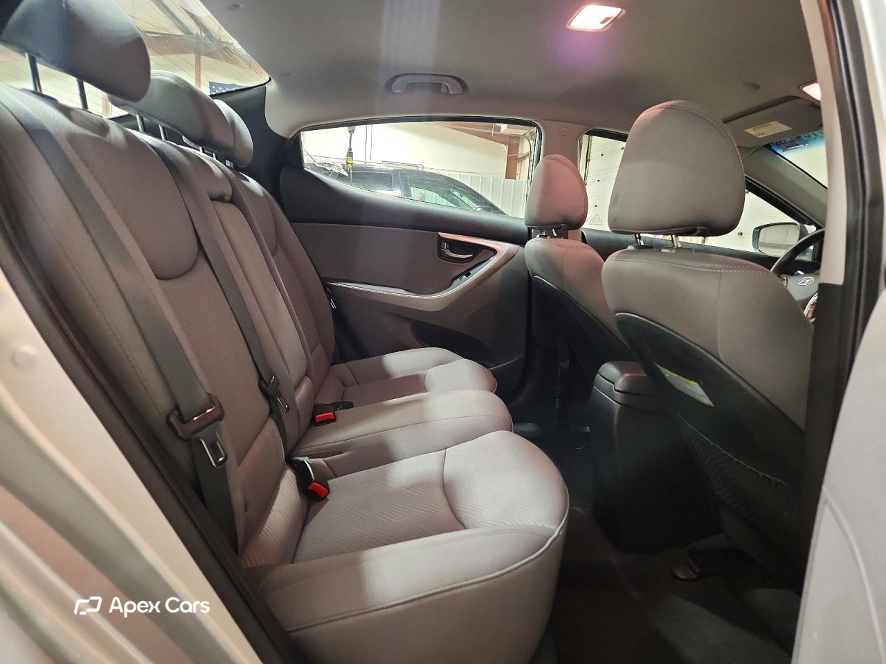Hyundai Elantra 2013