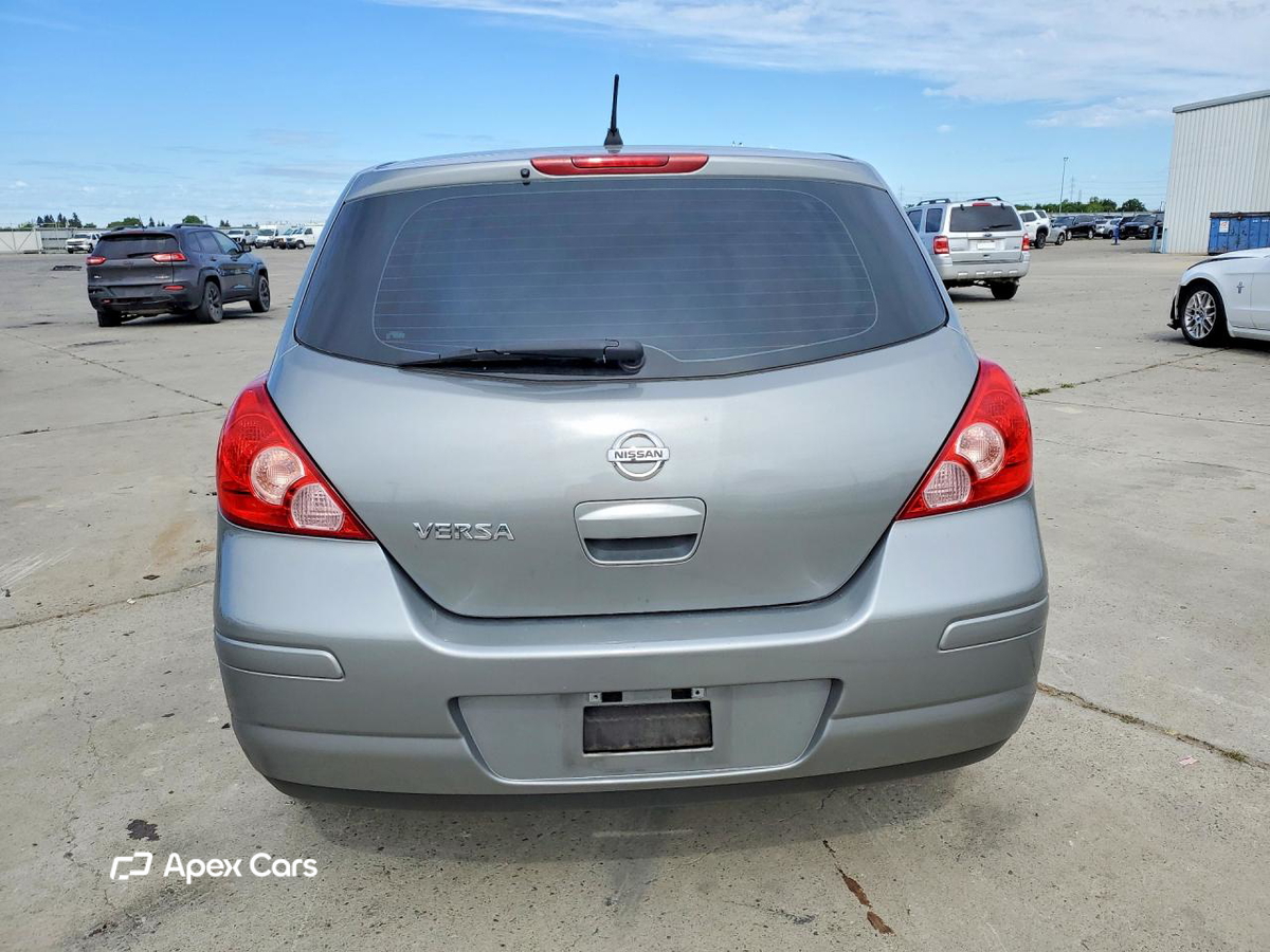 Nissan Versa 2010