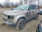 Land Rover Defender 2023