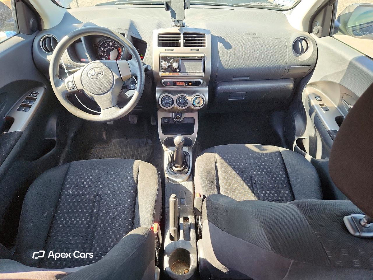 Scion xD 2011