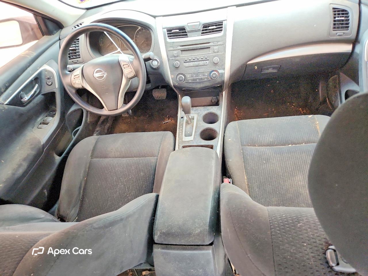 Nissan Altima 2015