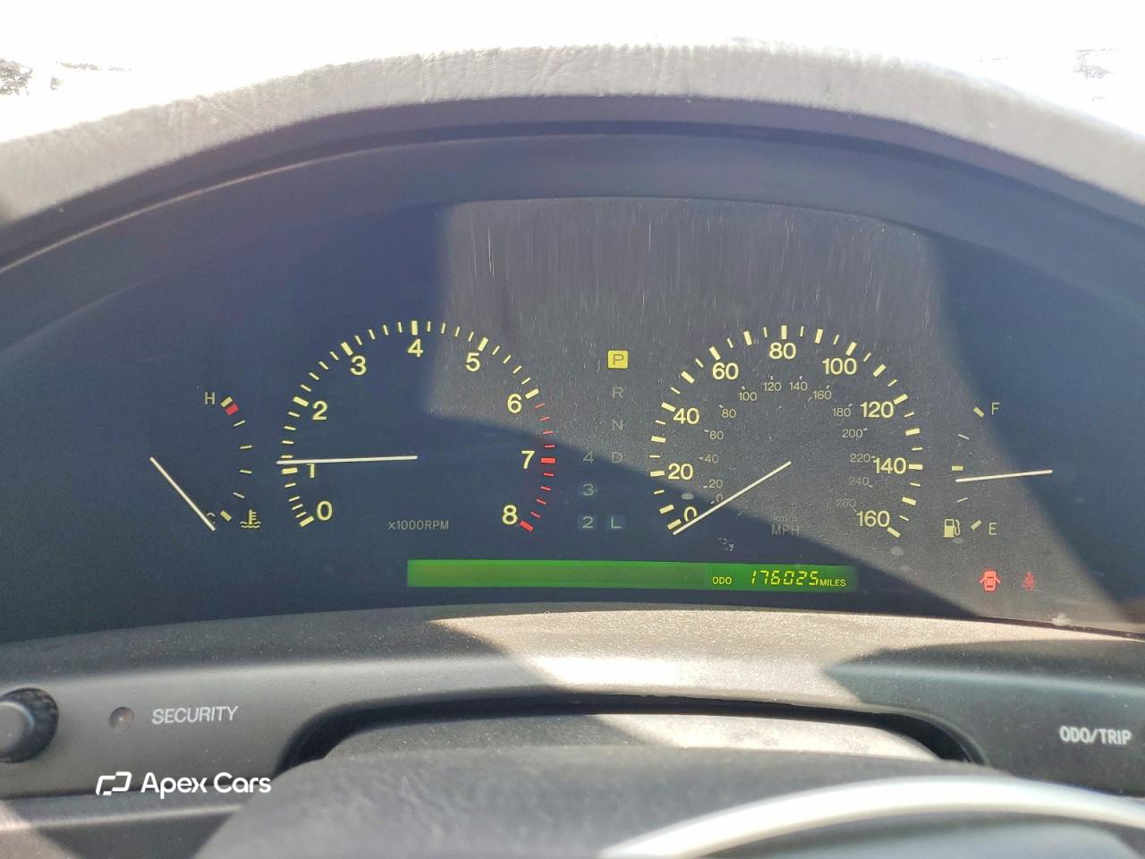 Lexus LS 2000