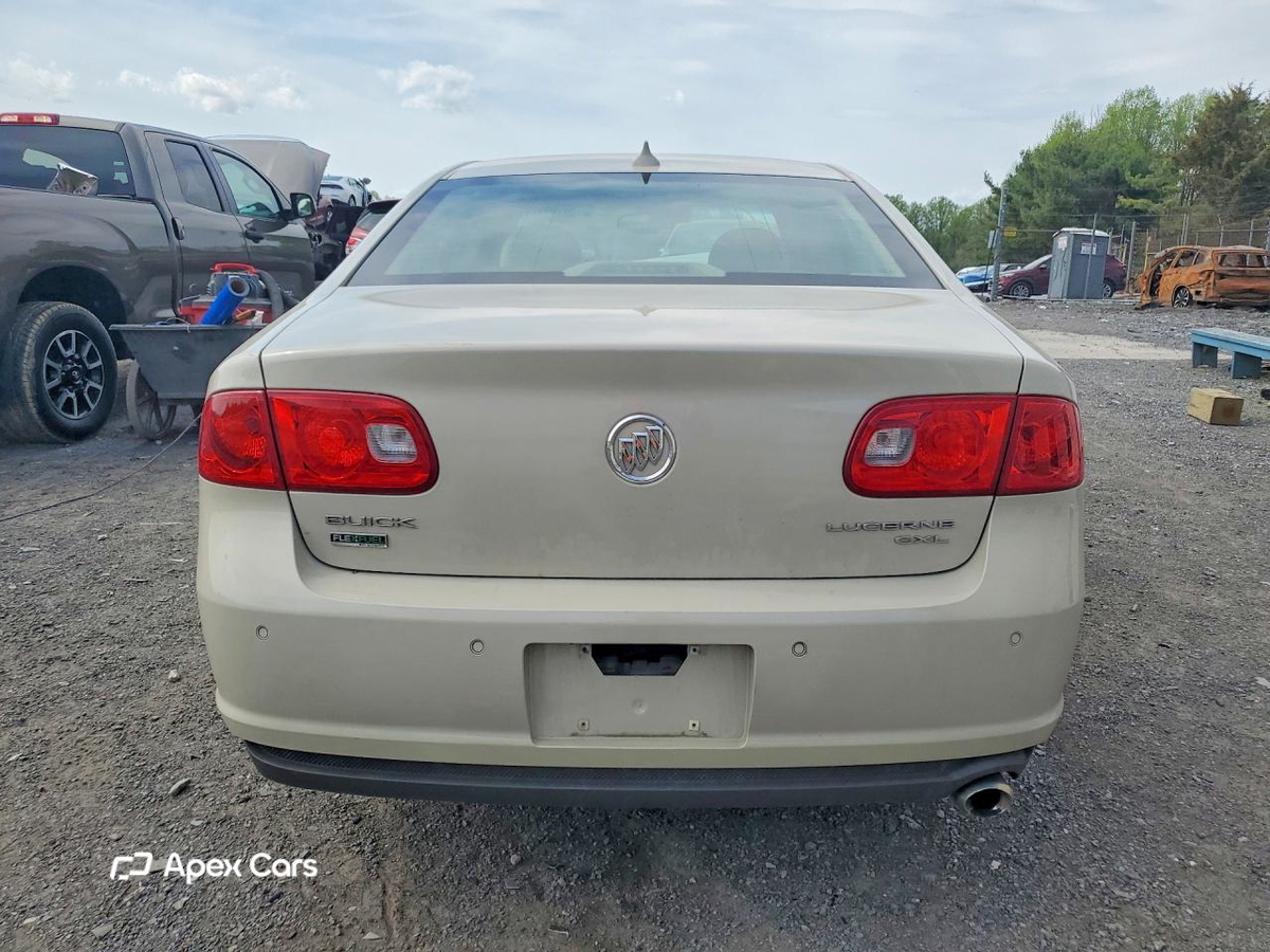 Buick Lucerne 2011