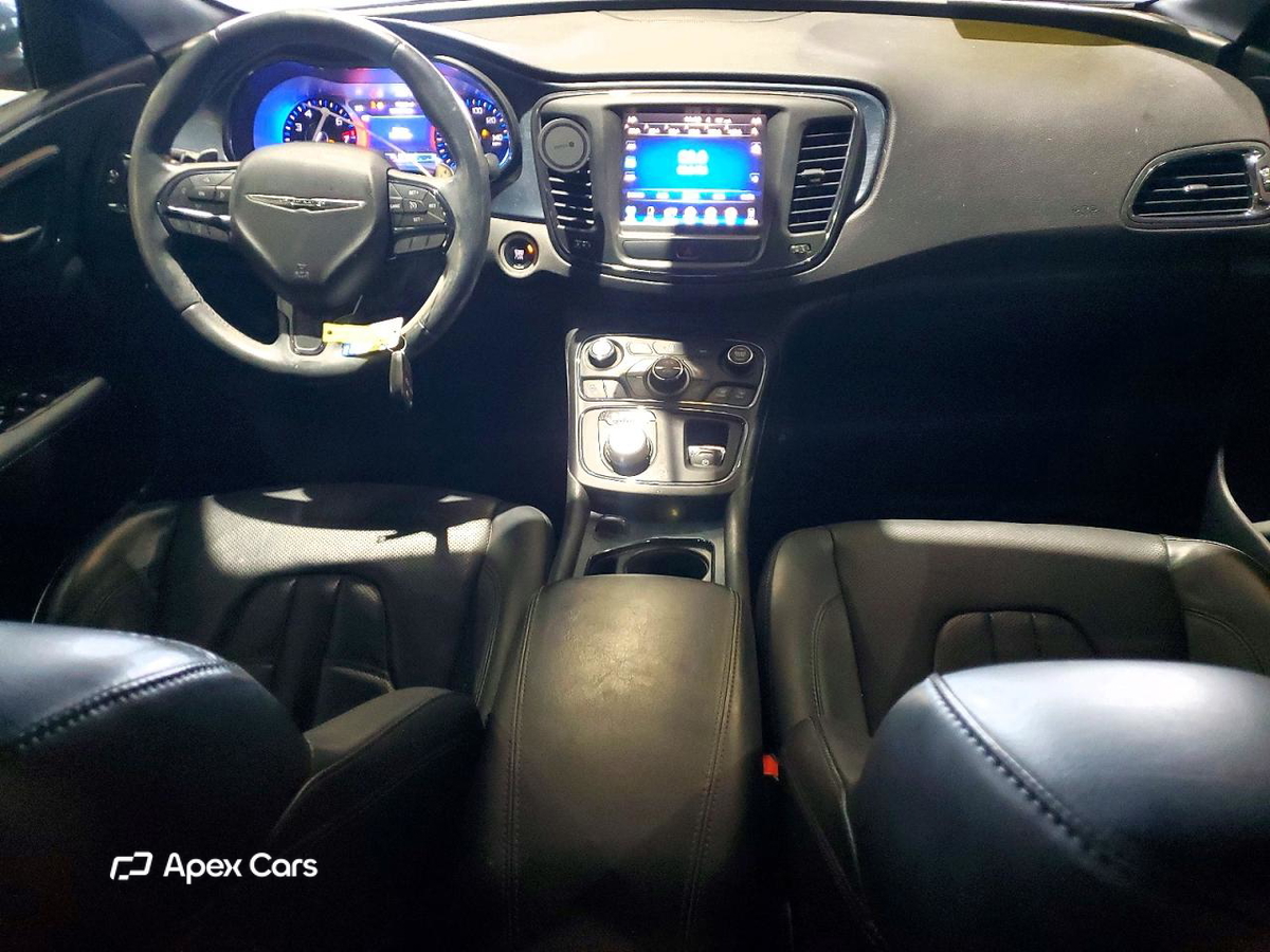 Chrysler 200 2015