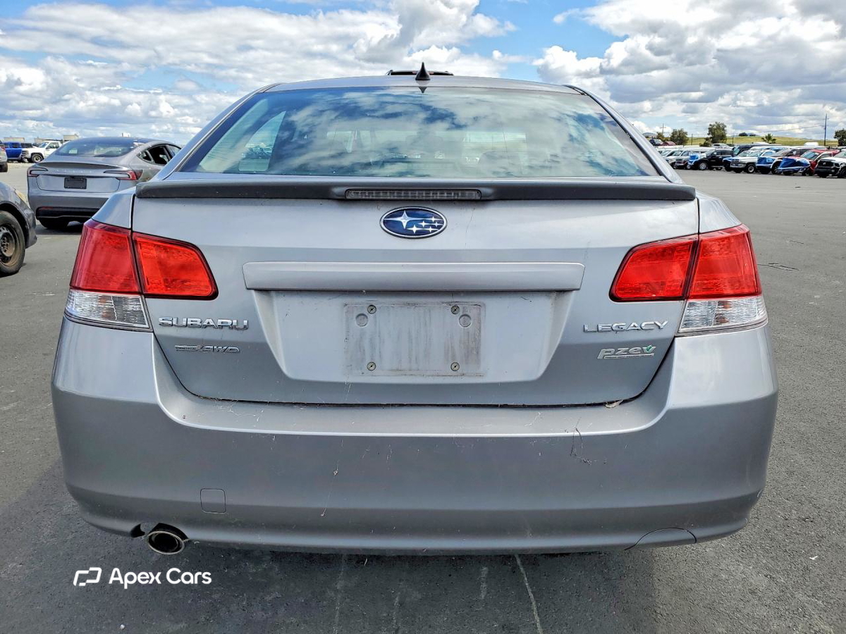 Subaru Legacy 2011