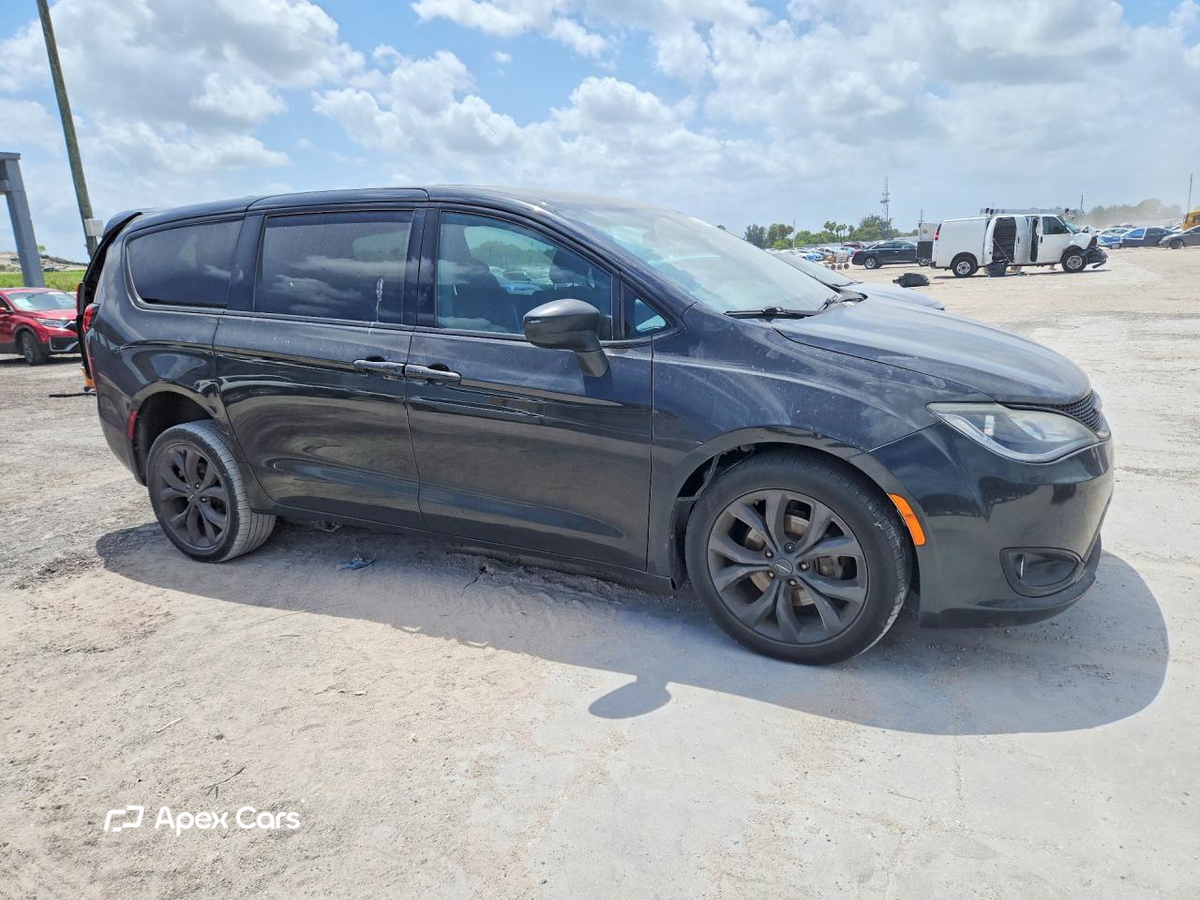 Chrysler Pacifica 2020