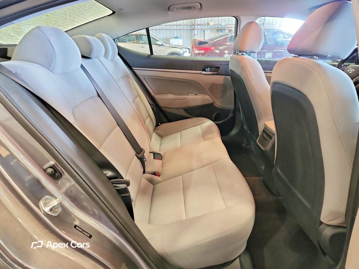 Hyundai Elantra 2018