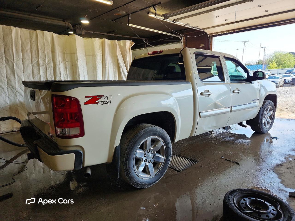 GMC Sierra 2013