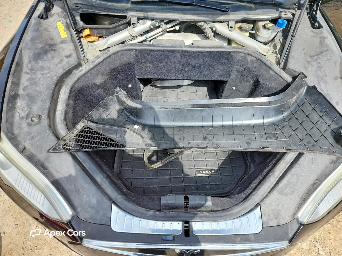Tesla Model S 2013