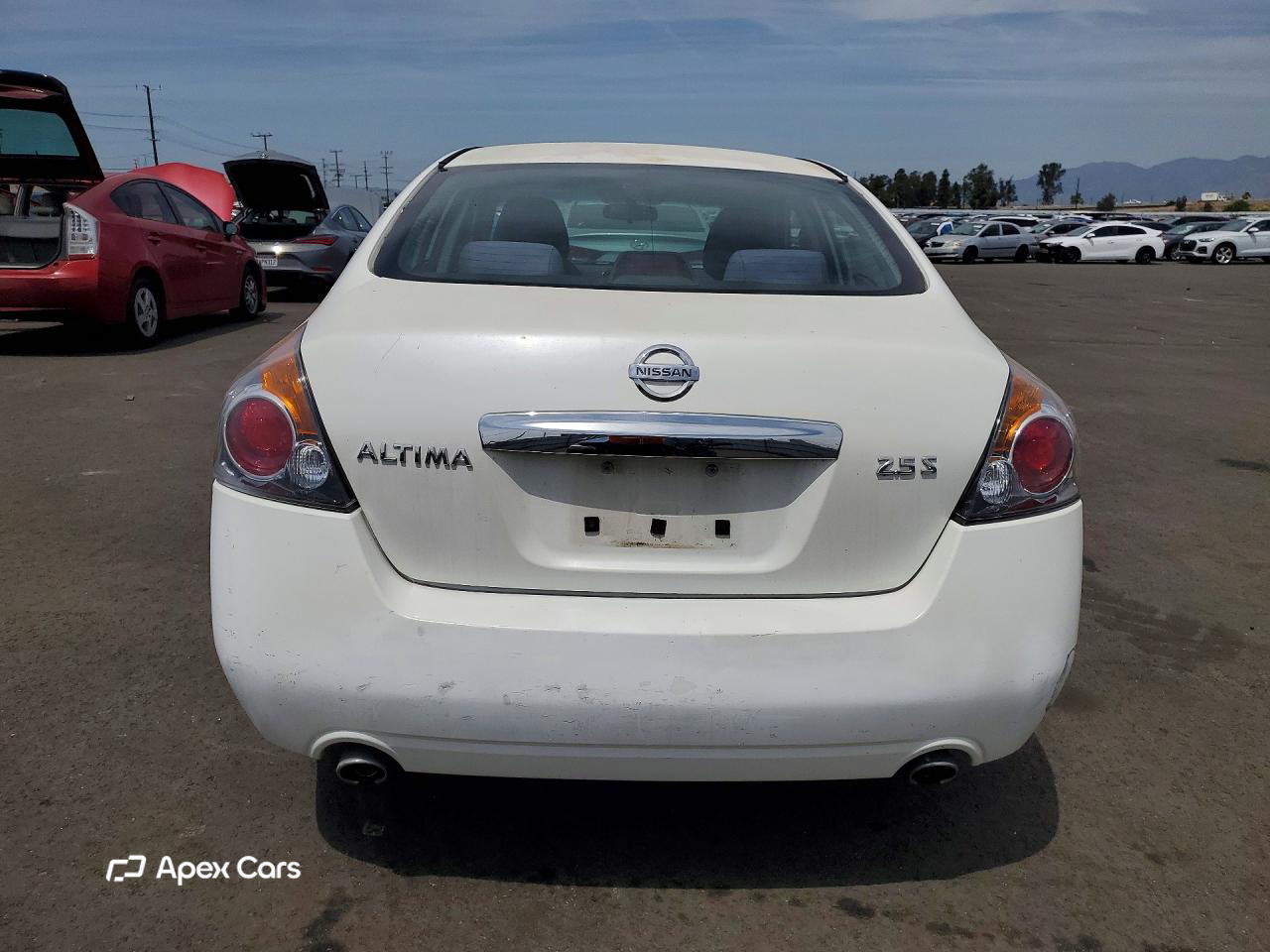 Nissan Altima 2010