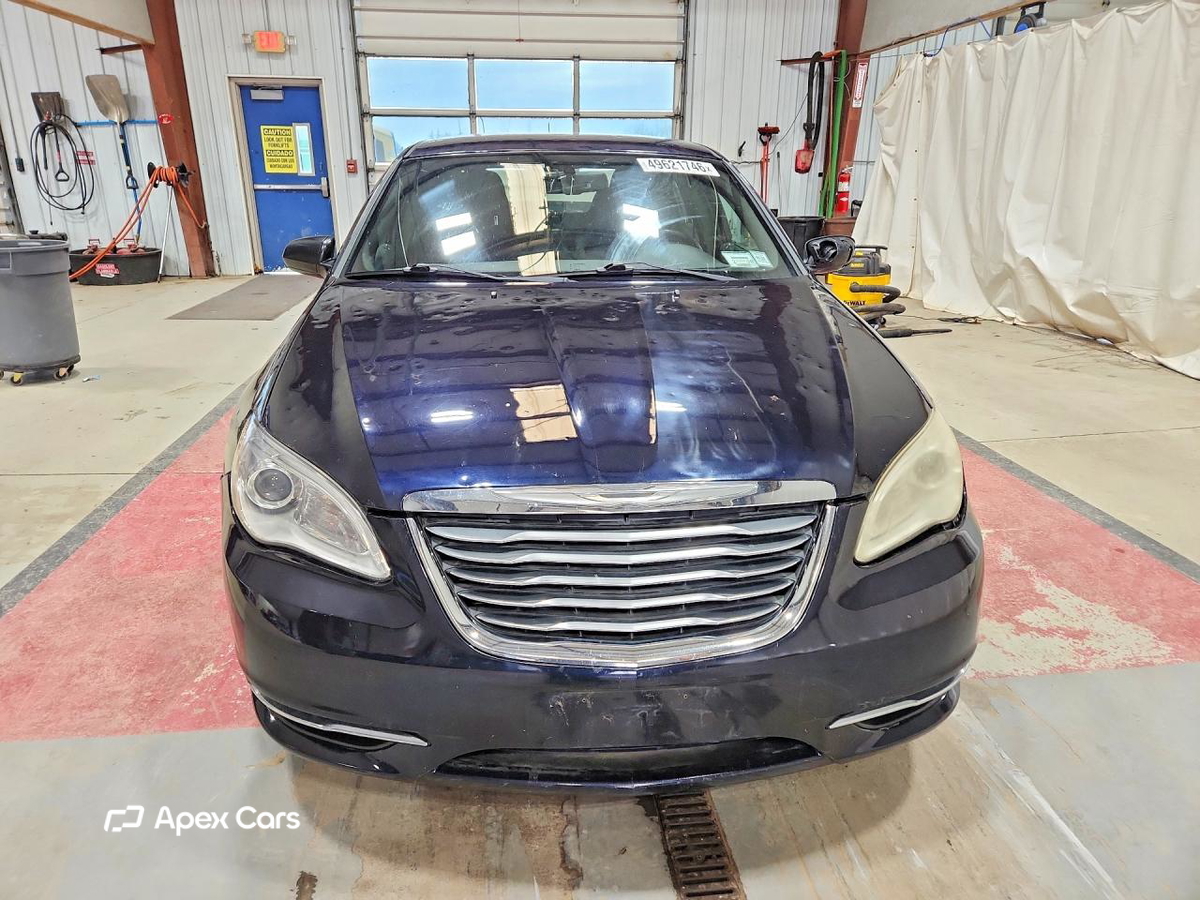 Chrysler 200 2011