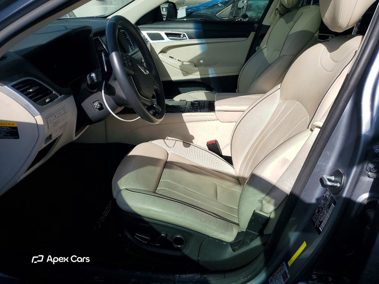 Hyundai Genesis 2015