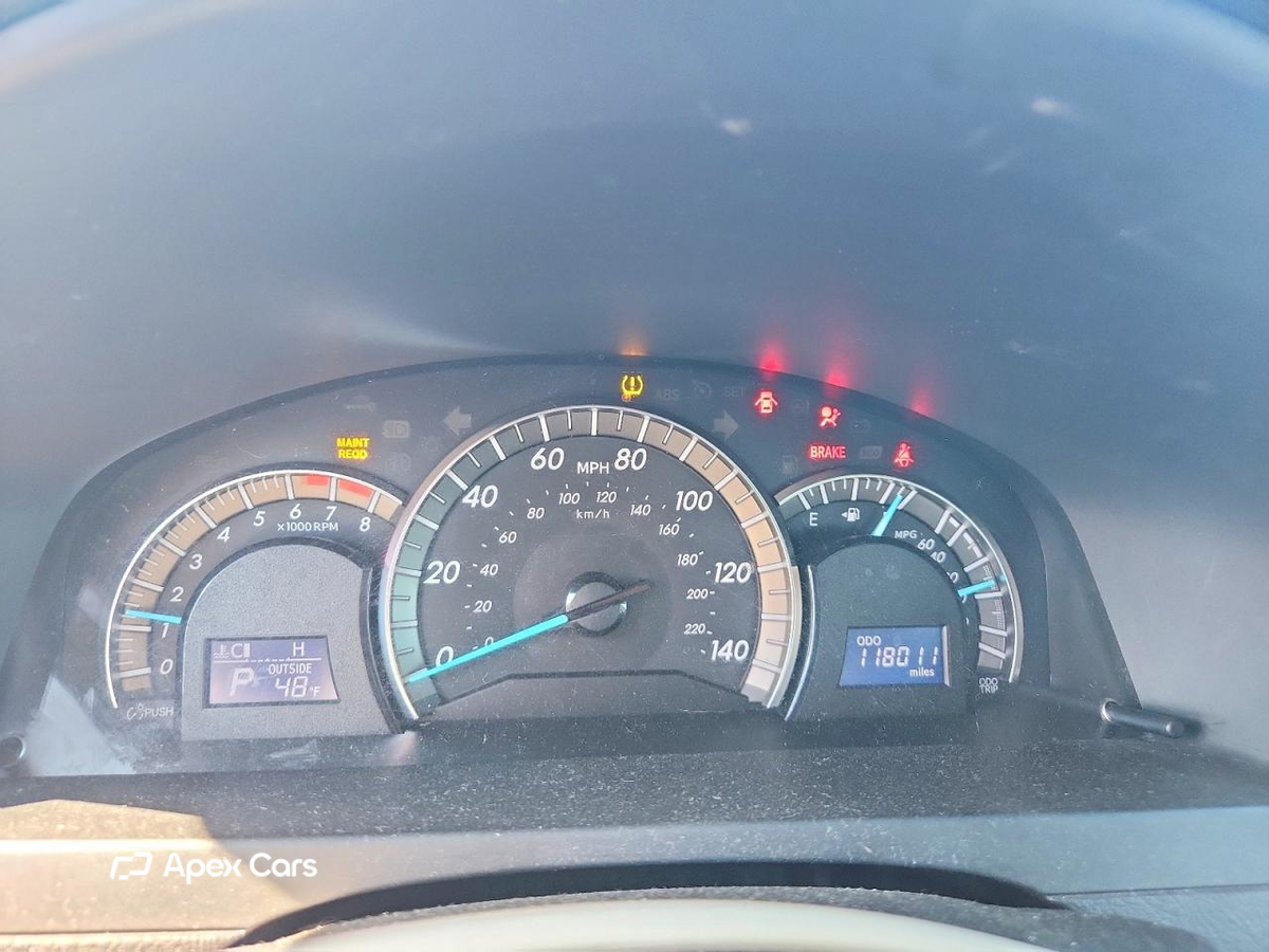 Toyota Camry 2012