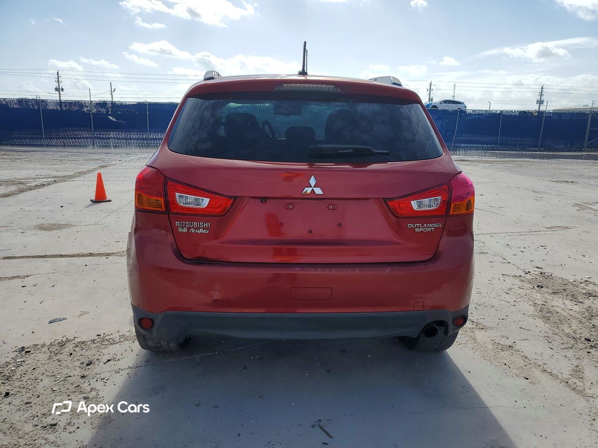 Mitsubishi Outlander 2014