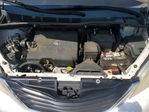 Toyota Sienna 2011