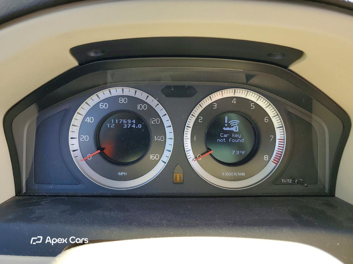 Volvo XC70 2011