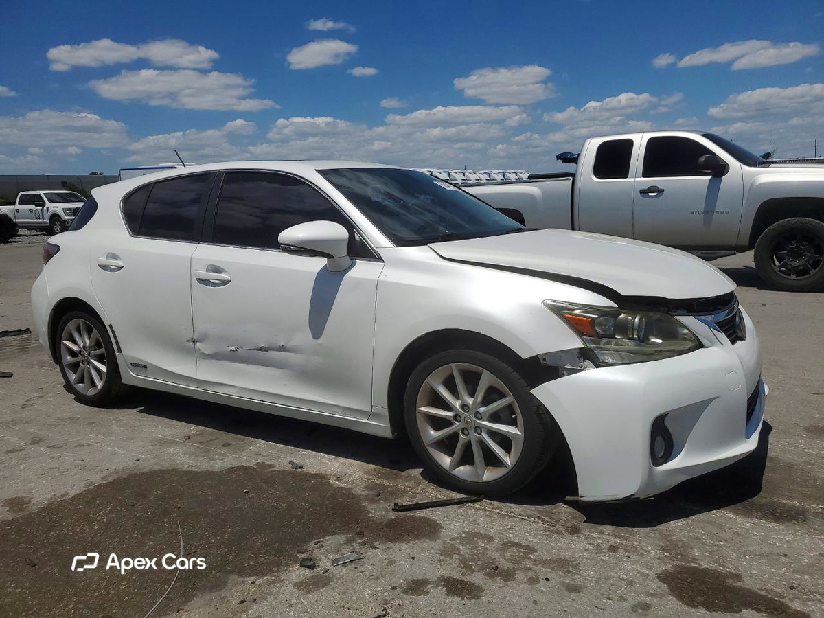 Lexus CT 2012