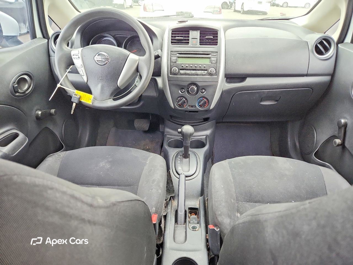 Nissan Versa 2015