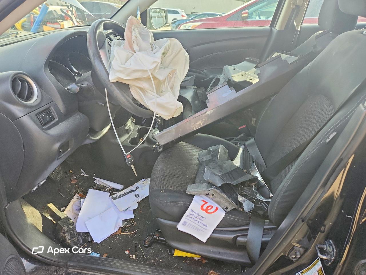 Nissan Versa 2019