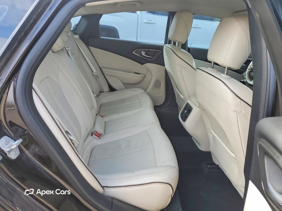 Chrysler 200 2015