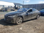 Tesla Model S 2014