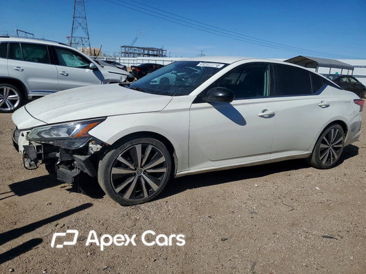 Nissan Altima 2019 - Zdjęcie 1 z 12