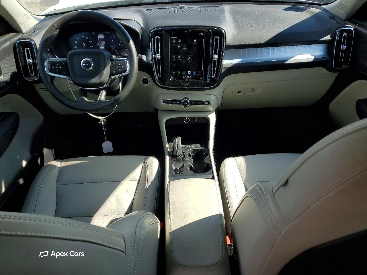 Volvo XC40 2021