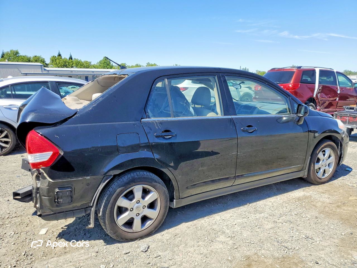 Nissan Versa 2008