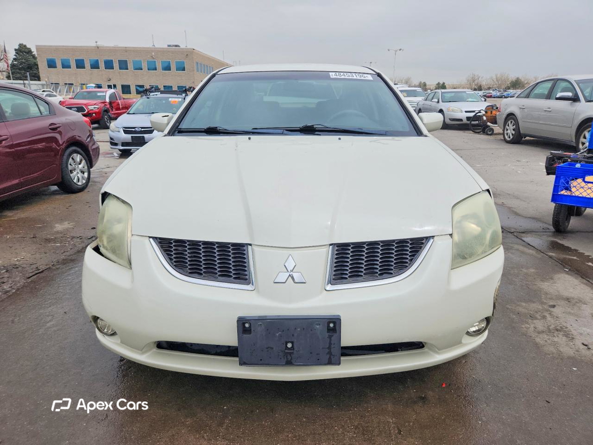 Mitsubishi Galant 2004