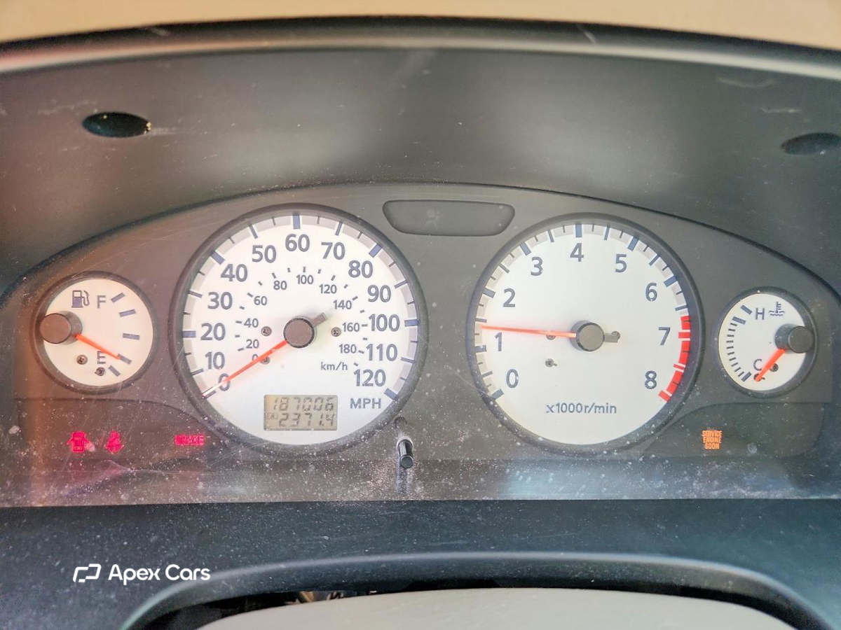 Nissan Pathfinder 2001