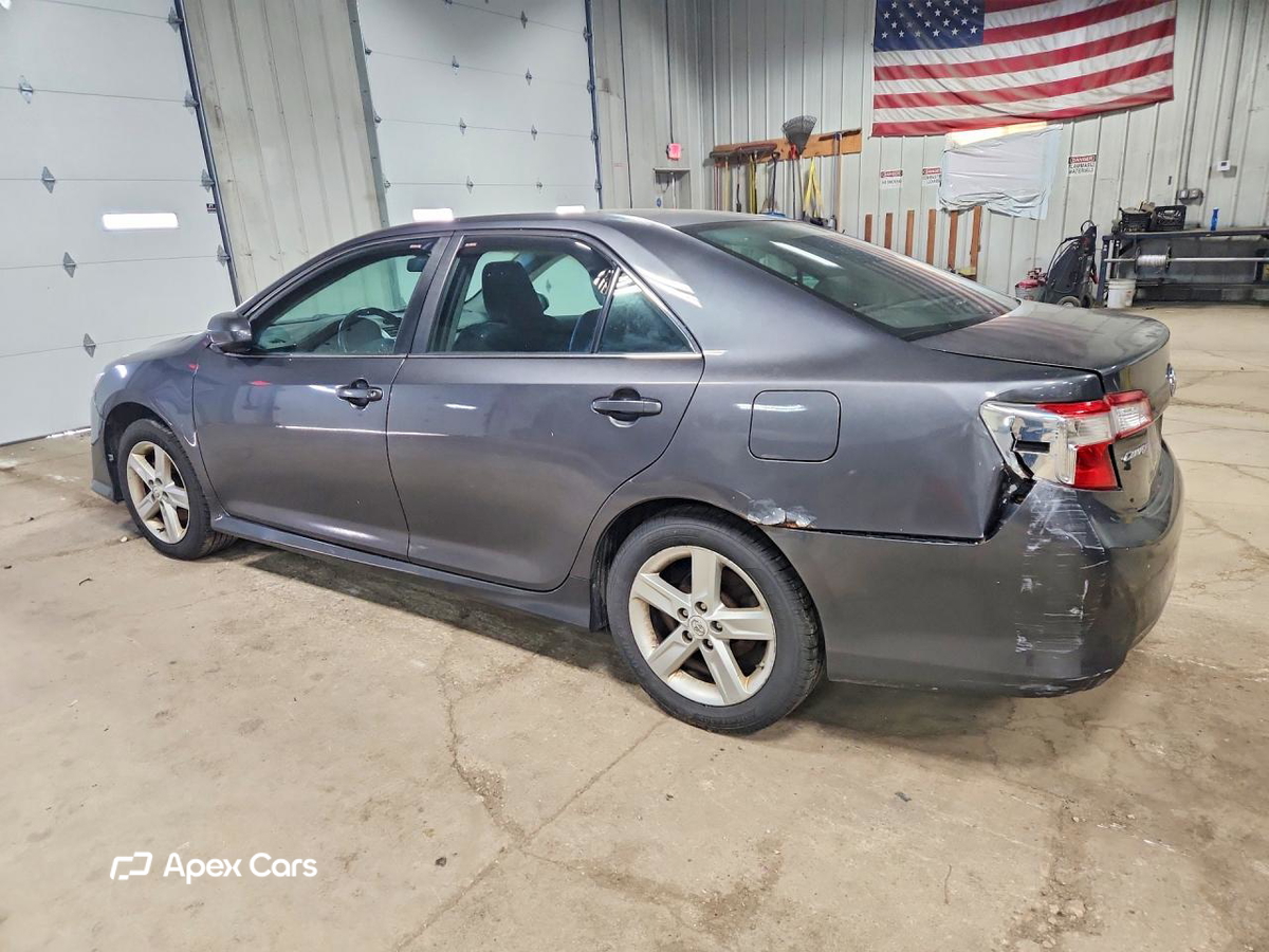 Toyota Camry 2012
