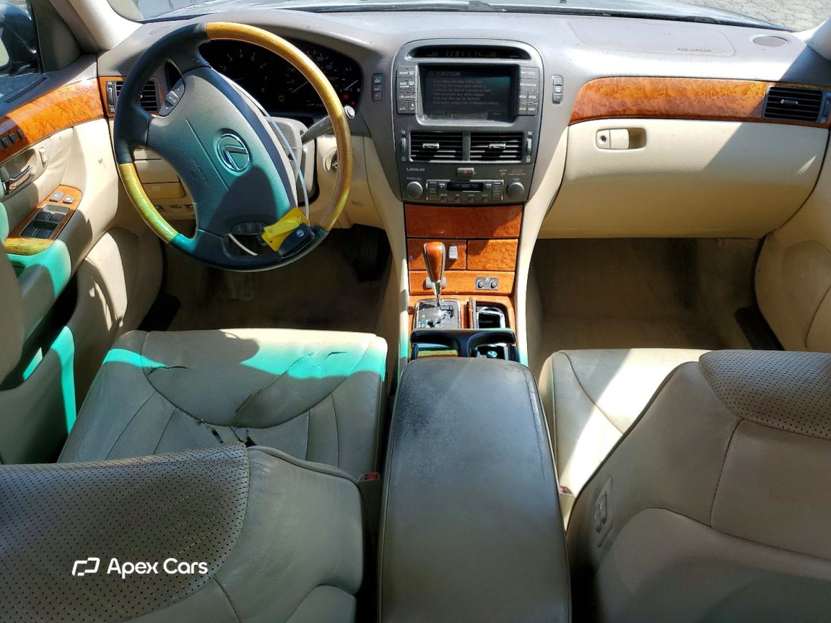 Lexus LS 2004