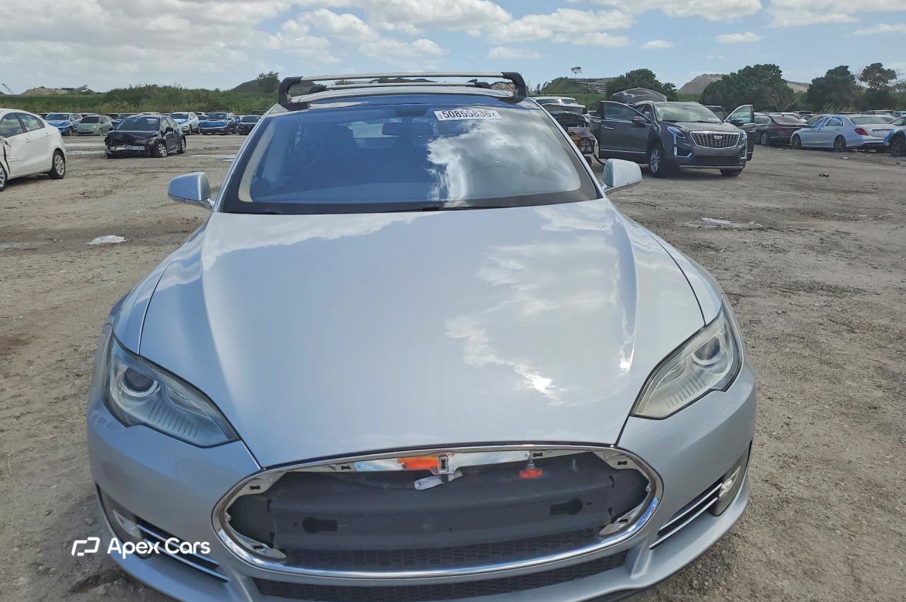 Tesla Model S 2013