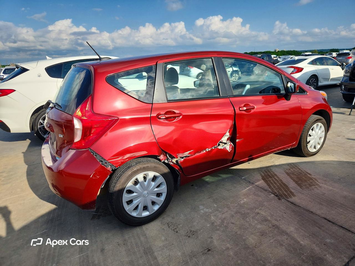 Nissan Versa 2016