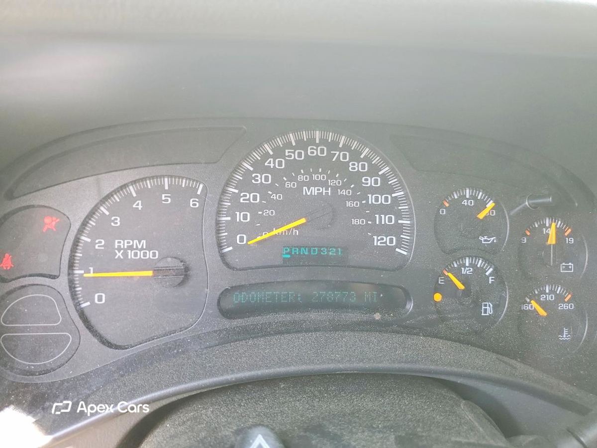 Chevrolet Suburban 2004