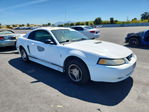 Ford Mustang 2000