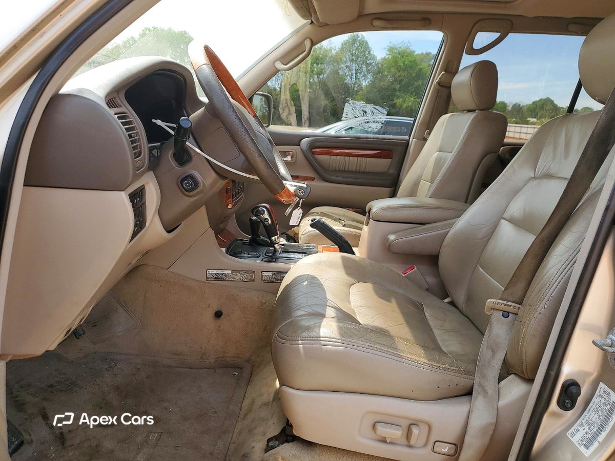 Lexus LX 2000