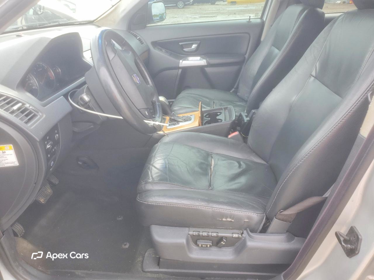 Volvo XC90 2004