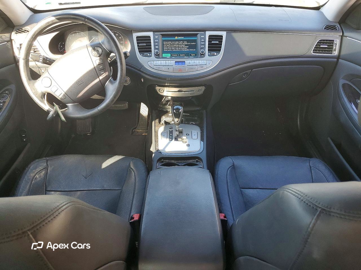 Hyundai Genesis 2012