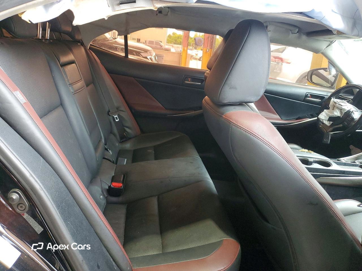 Lexus IS 2017