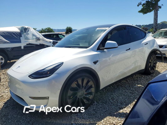 Tesla Model Y 2022 - Image 1 of 11