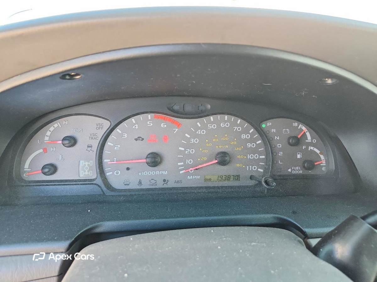 Toyota Sequoia 2003